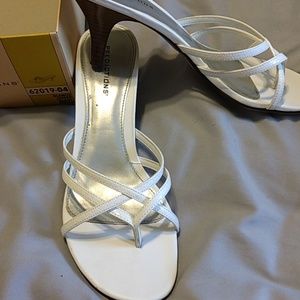 Predictions Sandals White
